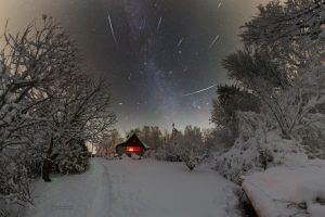 Geminidy v roce 2018 nad Ústupkami. Foto: Petr Horálek.