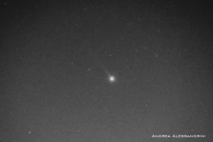 Ohon Merkuru přes speciální filtr. Zachyceno 5. května 2021. Foto: Andrea Alessandrini.
