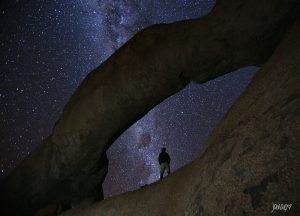 Úžas pri pohľade na tmavú oblohu, Spitzkoppe, Namíbia. Úžas pri pohľade na tmavú oblohu, Spitzkoppe, Namíbia. Foto: J. Poledniková