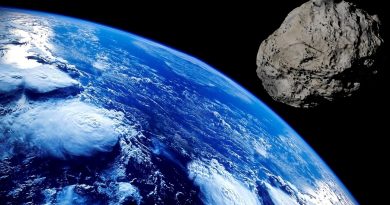 Asteroid u Země. Zdroj: www.needpix.com.