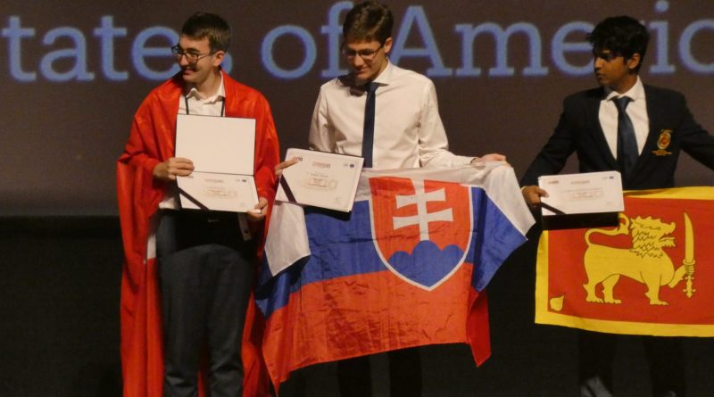 Vladimír Slanina na Medzinárodnej astronomickej olympiáde 2025. Foto: SAV