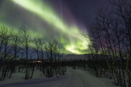 Úchvatný pohled k dramatické polární záři v severním Švédsku. Foto: Daniel Kurtin/KaL. Úchvatný pohled k dramatické polární záři v severním Švédsku. Foto: Daniel Kurtin/KaL.