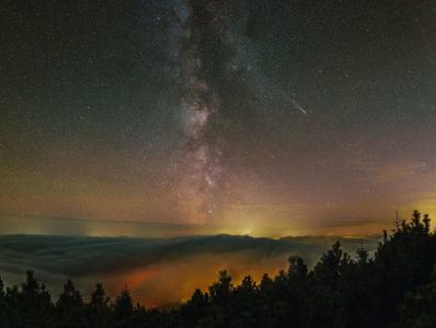 Kometa nad inverzí z Krkonoš. Snímek byl oceněn jako Česká astrofotografie Junior za rok 2024. Foto: Jakub Kuřák/KaL Kometa nad inverzí z Krkonoš. Snímek byl oceněn jako Česká astrofotografie Junior za rok 2024. Foto: Jakub Kuřák/KaL